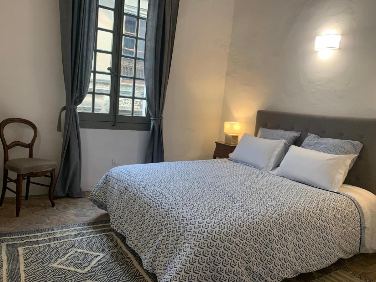 Cosy Centre Historique Apartment Arles Bagian luar foto